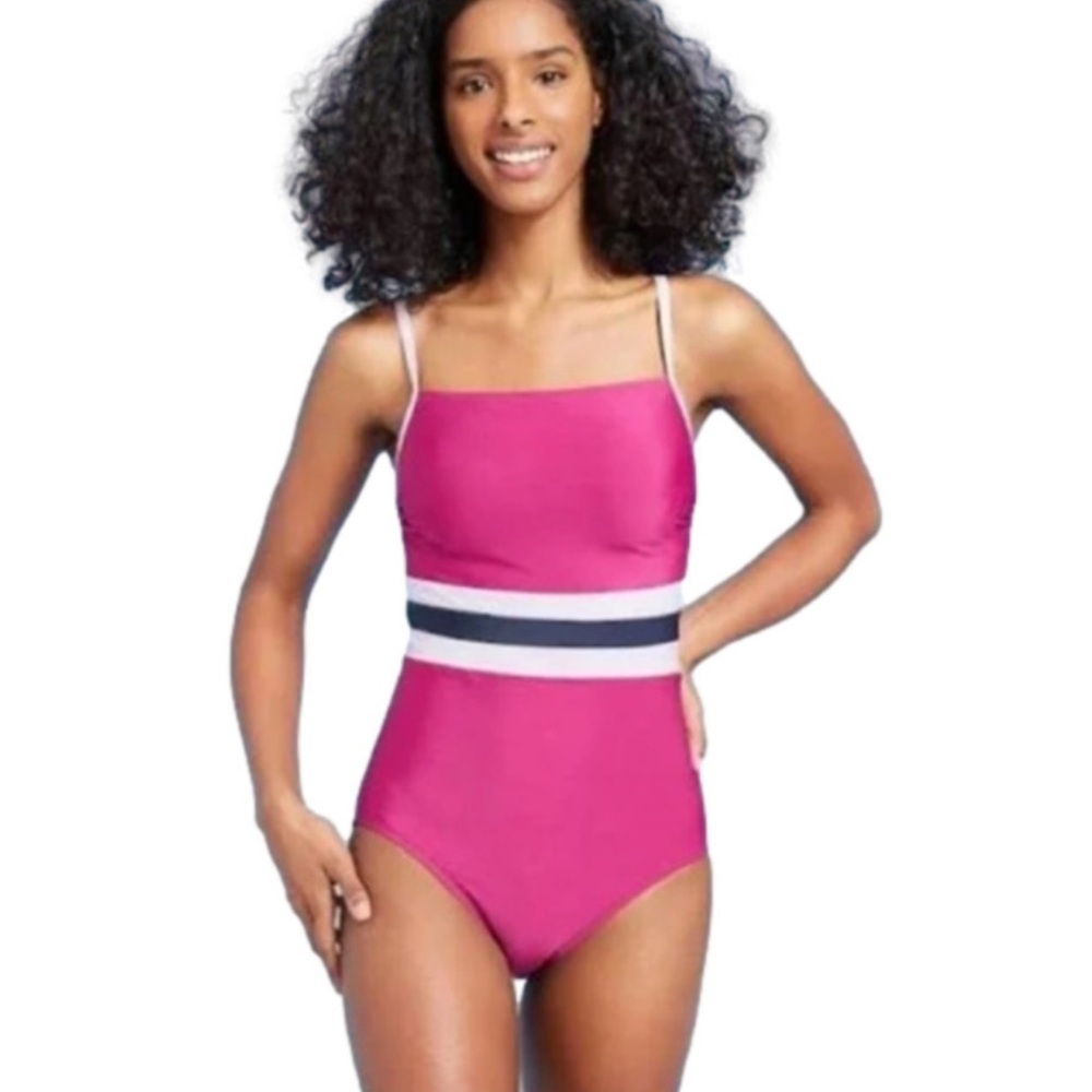 🔥 SALE NWT All in Motion Women’s Cranberry Pink One Piece Swimsuit Size Small